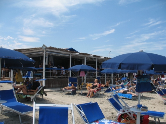Mini group kitesurfing courses in the Lecce area